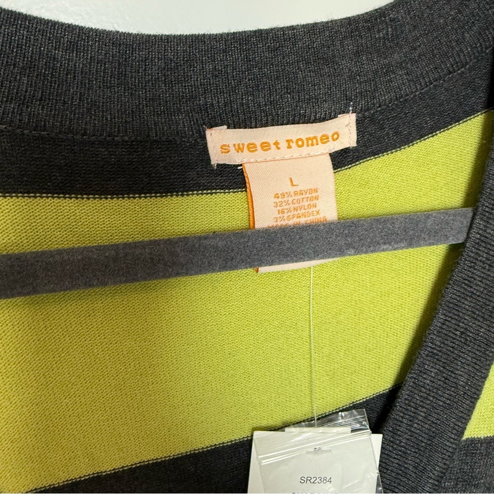 Sweet Romeo Green and Gray Striped Cardigan - Picture 4 of 7